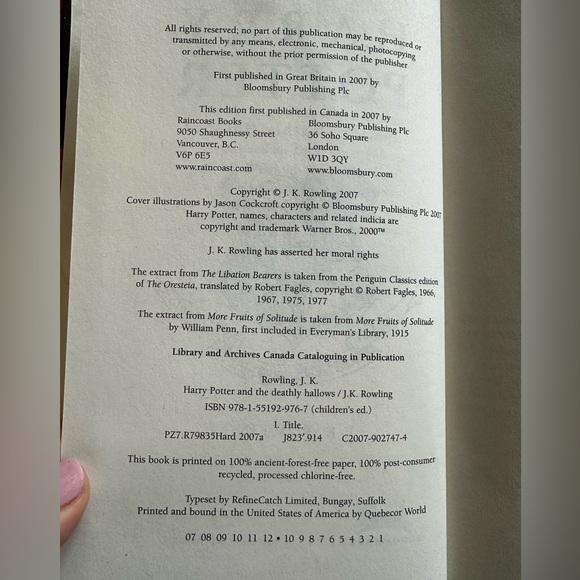 Harry Potter Book hardcover - 2 books - Picture 3 of 4